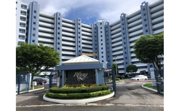 La Riviera, Westmoorings 